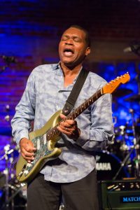 Robert-Cray-320-credit-James-L.-Bass